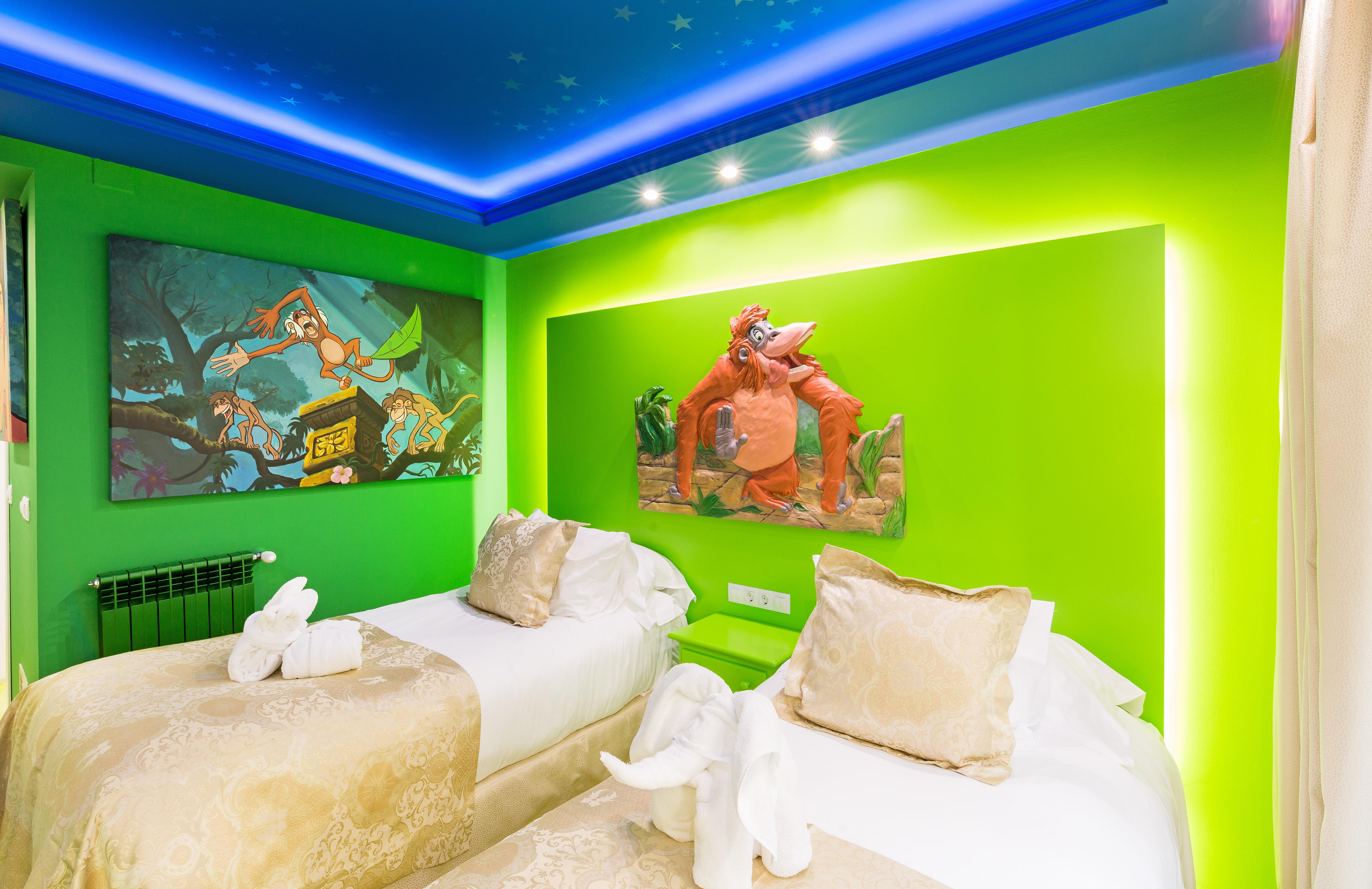 Hotel Princesa Parc Excellence أرينسال المظهر الخارجي الصورة A themed room at the hotel