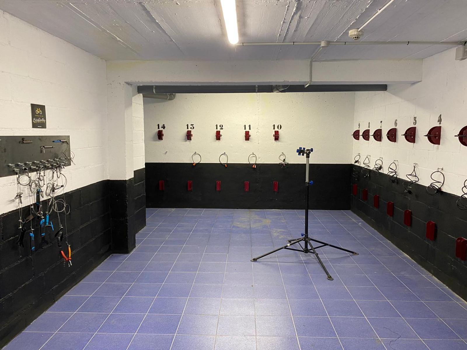 Hotel Princesa Parc Excellence أرينسال المظهر الخارجي الصورة The shooting range at the National Shooting Centre
